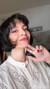 Angelique Raymond's Instagram, Twitter & Facebook