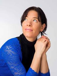 High Five!“ versammelt englischsprachige Texte von fünf Autorinnen aus  Luxemburg