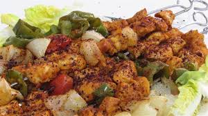 تكة دجاج بطريقة المطاعم وسر التتبيلة تكة مشوية بدون فحم في فرن البيت لا in 2021 recipes tasty food
