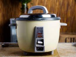The Right Way To Steam Food In Your Rice Cooker