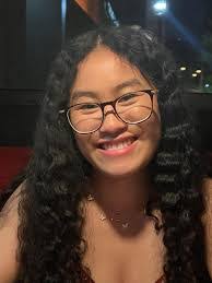 Evelyn Davidson's Instagram, Twitter & Facebook