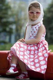 Cleopatra stratan (born 6 october 2002) is a moldovan singer, the youngest person ever to score commercial success, with her 2006 album la vârsta de trei ani (at the age of 3. Cleopatra Stratan Posts Facebook