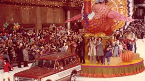 Millions of people are flooding new york city's streets today for the 2017 macy's thanksgiving day parade. Macy S Thanksgiving Day Parade Vintage Photos From 1924 To Today Curbed Ny