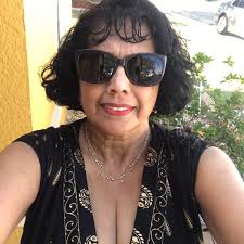 Minnie Mak updated their profile picture.