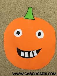 Vous cherchez des idées de décorations d'halloween horribles pour votre maison, des tutoriels pour. Voici Un Bricolage D Halloween Pour Des Enfants De Classe De Maternelle Ou Garderie Cette Bricolages Halloween Activites Halloween Bricolage Enfants Halloween