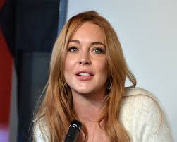 Lindsay lohan confirms her return to the masked singer australia as a judge in 2021 after unfollowing all of her panel members. Jahohqes2uwcam