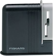Take this camel test to get real (no) price information. Amazon Com Fiskars Clip Sharp Total Length 4 Cm Plastic 1000812 Scissors Sharpener One Size Black Kitchen Dining