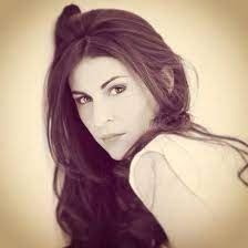 Adem s de periodista es coach ontol gico profesional egresado de la escuela. Del Detras De Camara A Lucirse En La Pantalla By Florchh Medium