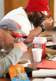 Men's shelter extends hours