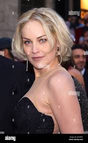 Sharon head hi-res stock photography and images