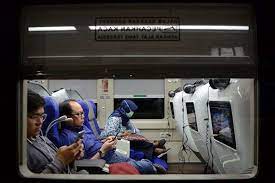 Pt kereta api indonesia (persero) atau biasa dikenal pt kai adalah badan usaha milik negara yang menyediakan, mengatur, dan mengurus jasa angkutan kereta api. Pt Kai Siap Sambut Bonus Demografi