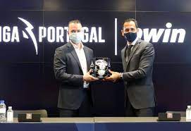 Now, the two bookmakers are trying to reach a sponsorship agreement with sporting de braga. Proxima Jornada On Twitter Liga Portugal And Austrian Betting Firm Bwin Have Put Pen To Paper On A Five Year Deal For The Primeira Liga Naming Rights Starting From 2021 22 Season It