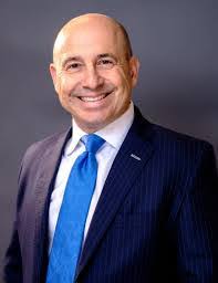 Mark Aiello's Instagram, Twitter & Facebook