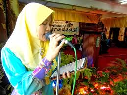 Berikut adalah teks pengacara majlis, mc untuk majlis / program solat hajat perdana peringkat sekolah menengah dan rendah. Teks Pengacara Majlis Dan Pengendalian Majlis Graduasi Smk Telok Kerang Tahun 2013 Smk Telok Kerang