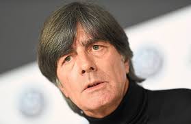Matze knop (matthias knop) jogipalöw (jogi löw song) songtexten: Fussball Neuaufbau Langst Nicht Abgeschlossen Fussball Schwarzwalder Bote