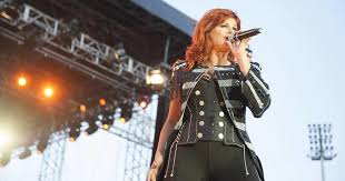 Diese diskografie ist eine übersicht über die musikalischen werke der deutschen schlager sängerin andrea berg.sie hat in ihrer karriere mehr als 15 millionen tonträger verkauft und ist eine der interpreten mit den meisten verkauften tonträgern in deutschland. Andrea Berg Arena Tour 2019 2020 Alle Infos