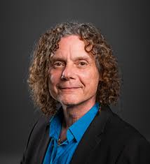 Leo Gillis's Instagram, Twitter & Facebook