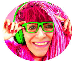 Never buy expensive silicone molds again, make them at home insted...Follow  for more craft tricks. #creativecatcraft #artandcraft #viralhacks  #arttutorial #hacks #homedecor #diymolds #siliconemold