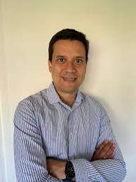 Hij is geboren in spanje (gran canaria). Javier Guzman Center For Global Development