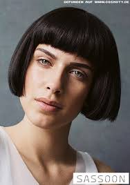 10 beste vidal sassoon bob haarschnitte 2019 der in großbritannien geborene friseur vidal sassoon respektierte einige der berühmtesten frisuren der 60er jahre. Frisuren Bilder Femininer Pagenkopf Mit Gerade Geschnittenen Konturen Frisuren Haare