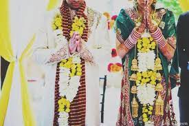 Photo Indian Wedding Bride Groom Jai Mala Indian Wedding Bride Wedding Bride Indian Wedding Ceremony