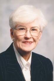 Lorraine Newton's Instagram, Twitter & Facebook