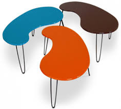 Spectacular angular solid oak base with curved, amorphic kidney bean shaped glass. Kidney Bean Coffee Table Lunar Lounge