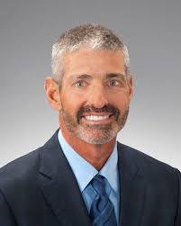 Eileen Simmons's Instagram, Twitter & Facebook