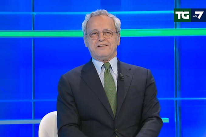 Mentana ufficializza l'addio al TgLa7: 'Il 23 dicembre saluto i  telespettatori' - Notizie - Ansa.it