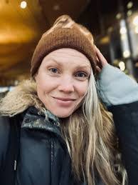 Lisa Lunde's Instagram, Twitter & Facebook