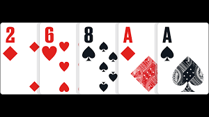 Es la mejor mano que puedes conseguir en una partida de póker, todos sueñan con ella.en la versión americana de póker, una escalera real estaría compuesta por: Reglas Del Poker Descubre Las Reglas Del Juego Y Gana En Pokerstars