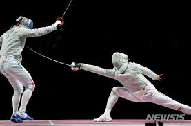 Apr 16, 2013 · 펜싱 fencing 이란, 두 경기자가 검을 가지고 정해진 기준에 따라. Qlbnwr7b6g2wvm