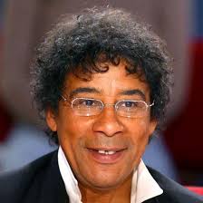 Sur la plage abandonn?e coquillage et crustac?s qui l'e?t cru d?plorent la perte de l'?t? Laurent Voulzy Letras Com 58 Canciones