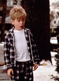 Home Alone Is Getting A Disney Reboot And Fans Are Furious Home Alone Movie Home Alone Christmas Movies