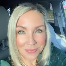 Ginger Miller's Instagram, Twitter & Facebook