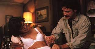 Sean young as dana greenway. Love Crimes Film Jetzt Online Stream Finden Und Anschauen