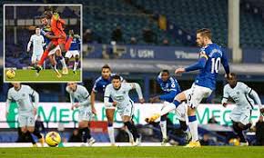 Everton did not pose a threat to chelsea throughout the match. Everton 1 0 Chelsea Gylfi Sigurdsson S Penalty Hands Carlo Ancelotti S Men A Fabulous Victory Daily Mail Online