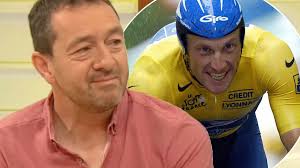 Watch Chris Boardman's seriously awkward reaction when asked about Lance  Armstrong scandal