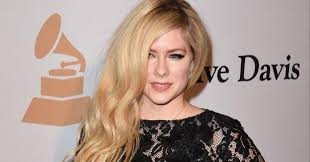 27 сентября 1984, белвилл, онтарио, канада) — канадская певица, автор песен. Avril Lavin Nakonec Vernulas Na Scenu Posle Tyazheloj Bolezni Shou Biz Na Joinfo Com