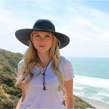 Outrigger Women S Gardening Hiking Hat Chinstrap Fits Larger Heads 4 5 Inch Wide Brim Upf 50 Sun Hats For Women Hiking Hat Wide Brimmed