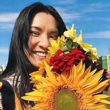 Bella Rosati's Instagram, Twitter & Facebook