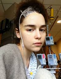 Welcome to emilia clarke daily your online source for all things british actress emilia clarke. Emilia Clarke Uber Ihre Hirn Operationen Teil Meines Gehirns Starb Ab Kurier At
