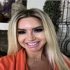 Cathy Barnes's Instagram, Twitter & Facebook