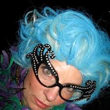 Amazon.com: Between Heaven and Earth Unabridged Audiobook (Seven (the  Series)): 9781459808805: Walters, Eric, Amundsen, Bret: Books