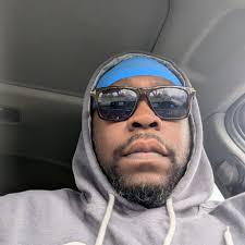 Selon La Fouine, apart Eminem, Kendrick Lamar, J.Cole, Jay-Z ou Nas, les  rappeurs américains font vraiment de la merde. #JDHH