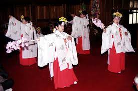 Miko: The Shrine Maidens of Japan | YABAI - The Modern, Vibrant Face of  Japan