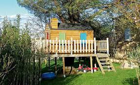 Plan abri de jardin sur pilotis. Construction D Une Cabane En Bois Sur Pilotis Avec Terrasse