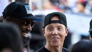 Ryan Smith announces plans to build ice rinks — says 'every municipality'  in Utah should have one