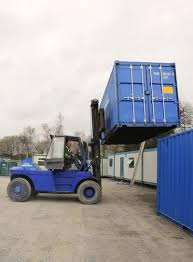 Moving container costs range from several hundred dollars for a small local move to more than $3,000 if you're shipping a bunch of blankets, you may not be worried about damage while your containers are in transit. Shipping Container Delivery Costs Options Discover Containers