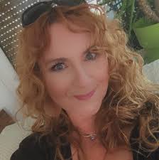 HARVEY 🍍 🍍 National Pineapple Upside Down Cake Day! 1. 🆙6💩o'clock🕰and  pee💦forty⏰...everyone potty 🚽💩 💦...brrr 🥶..when we gonna have  warmer🔥weather☀️? 2. Momma👩🏻‍🦰noticing 👀 that we 🐶🐶🐶potty 💦closer  and closer to back door🚪...why